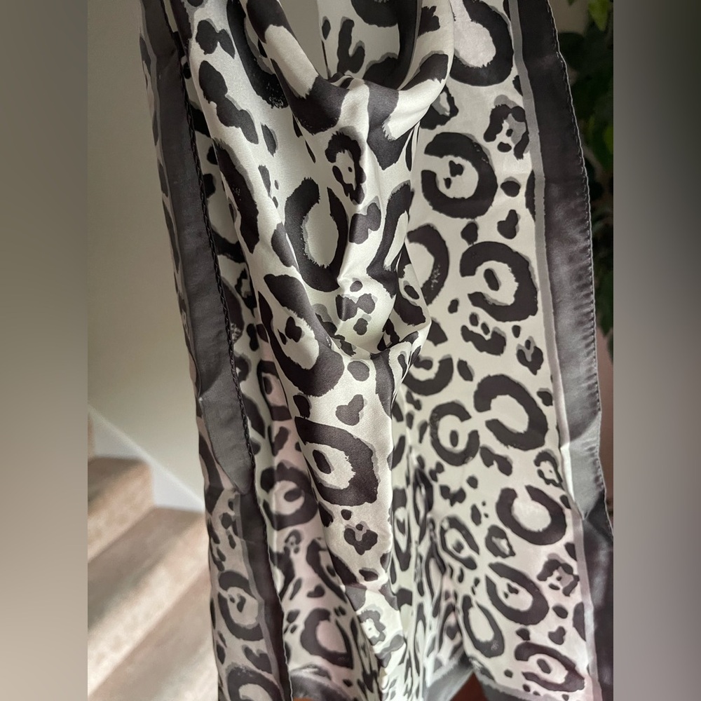 Coach Black and Gray Monochrome Animal Print 100 % Silk Scarf w/Gift Box - Picture 5 of 9